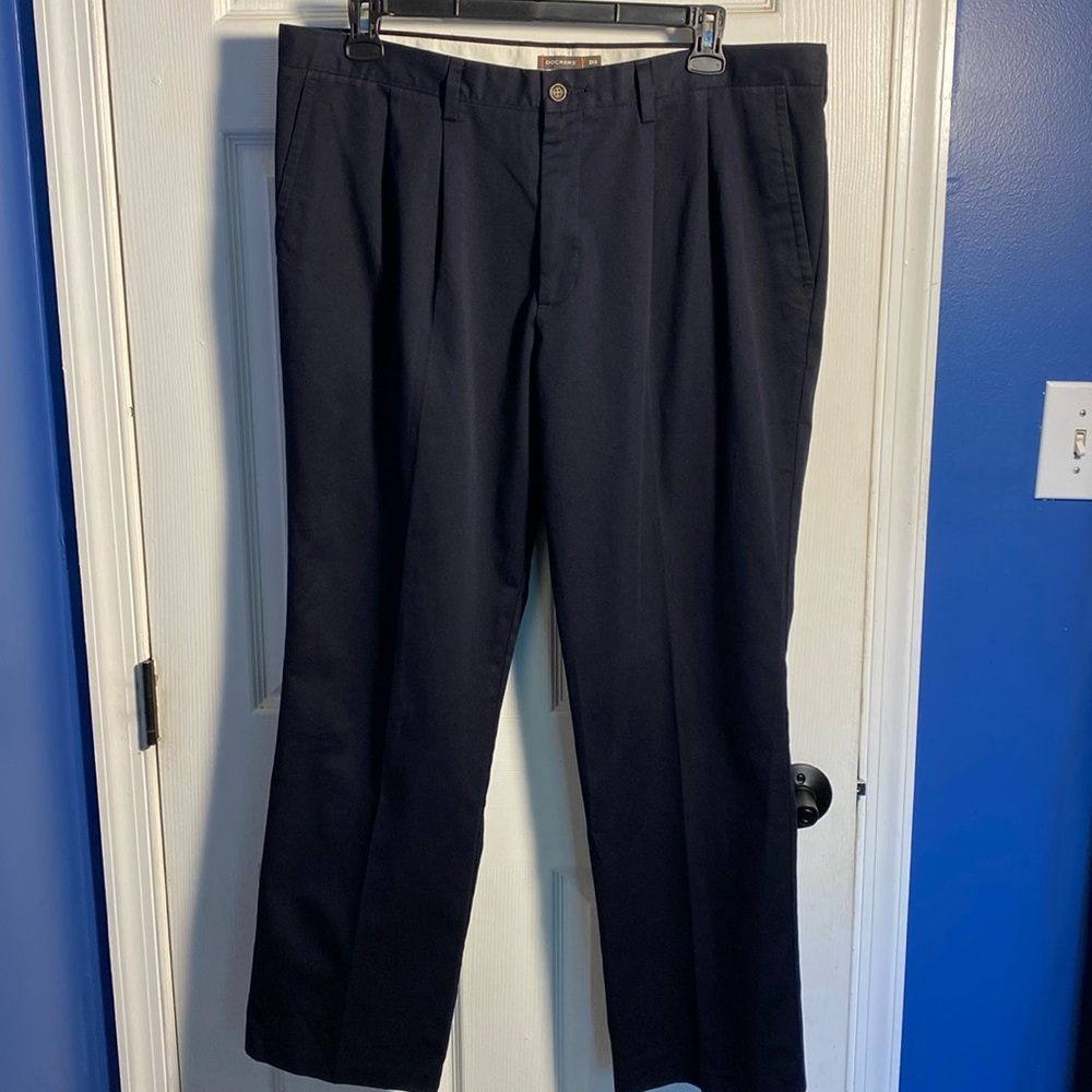 Dockers D3 Pleated Front Dark Blue 40 X 32